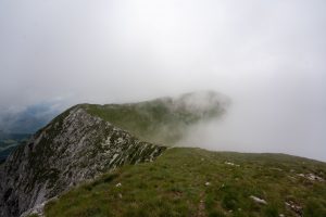 Blick von Maglic mit Wolken