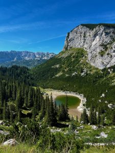 Blick auf Jablan Bergsee